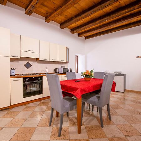 Palace Home Mazzini Verona Center Zewnętrze zdjęcie