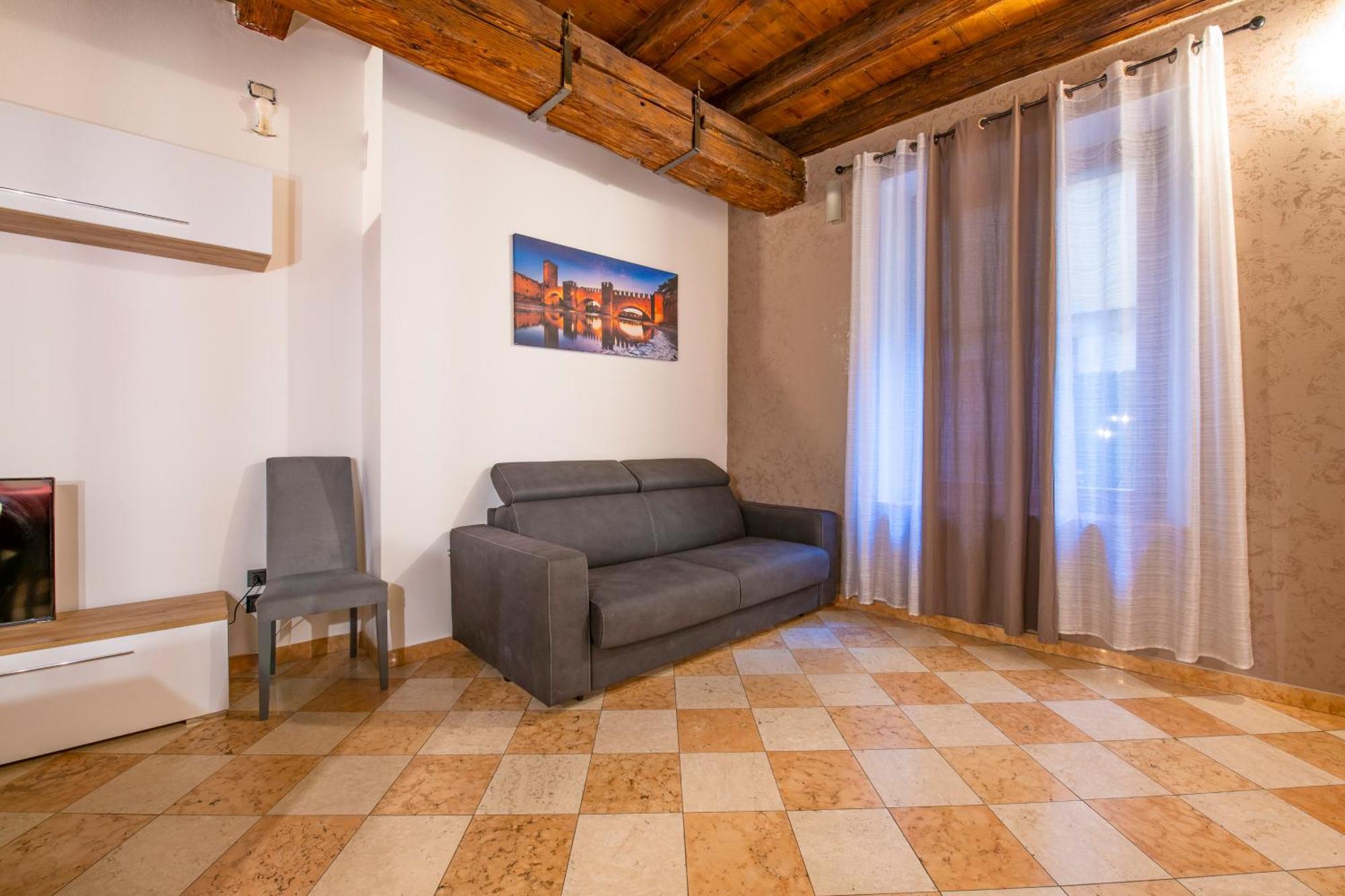Palace Home Mazzini Verona Center Zewnętrze zdjęcie