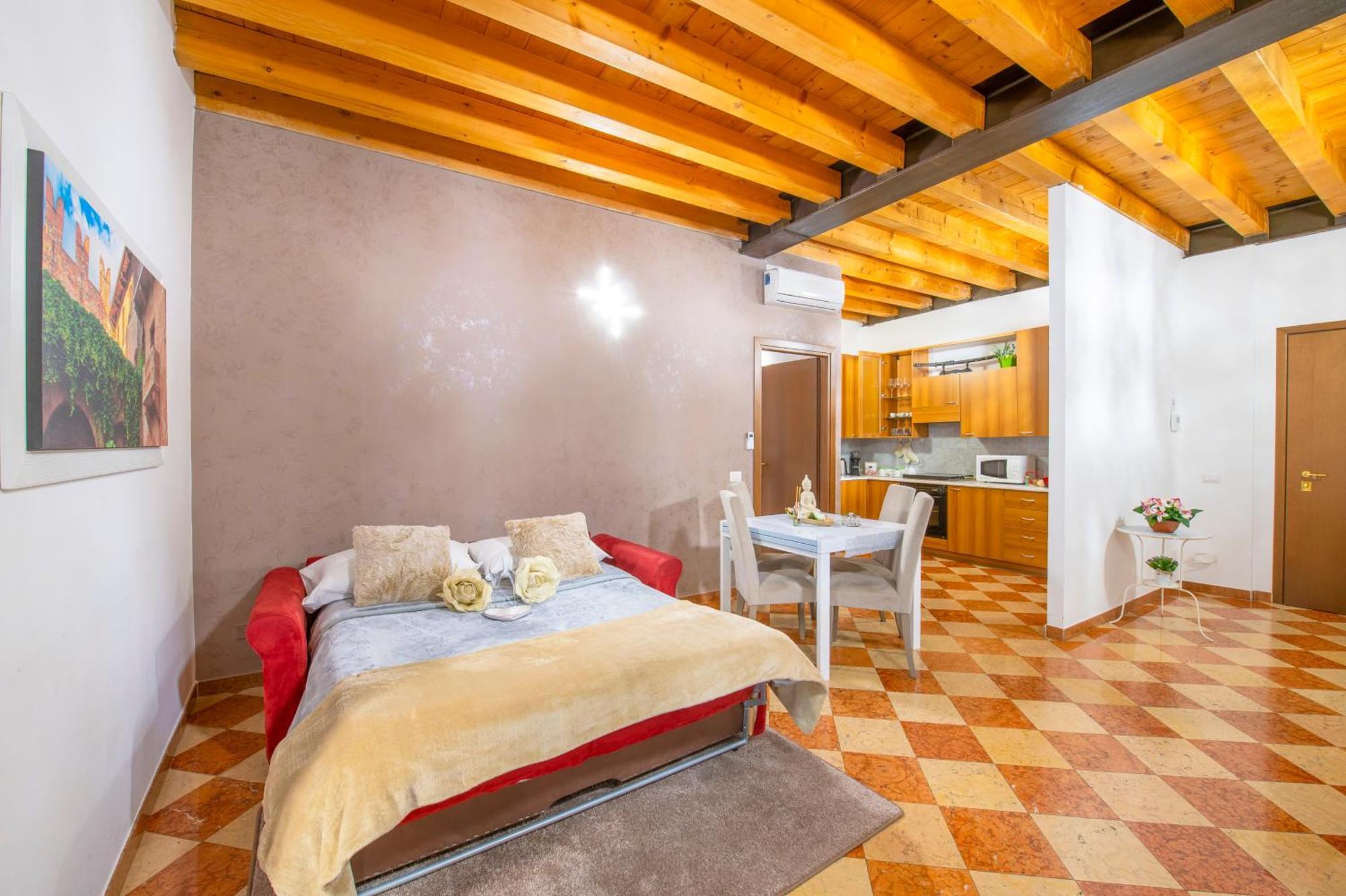 Palace Home Mazzini Verona Center Zewnętrze zdjęcie