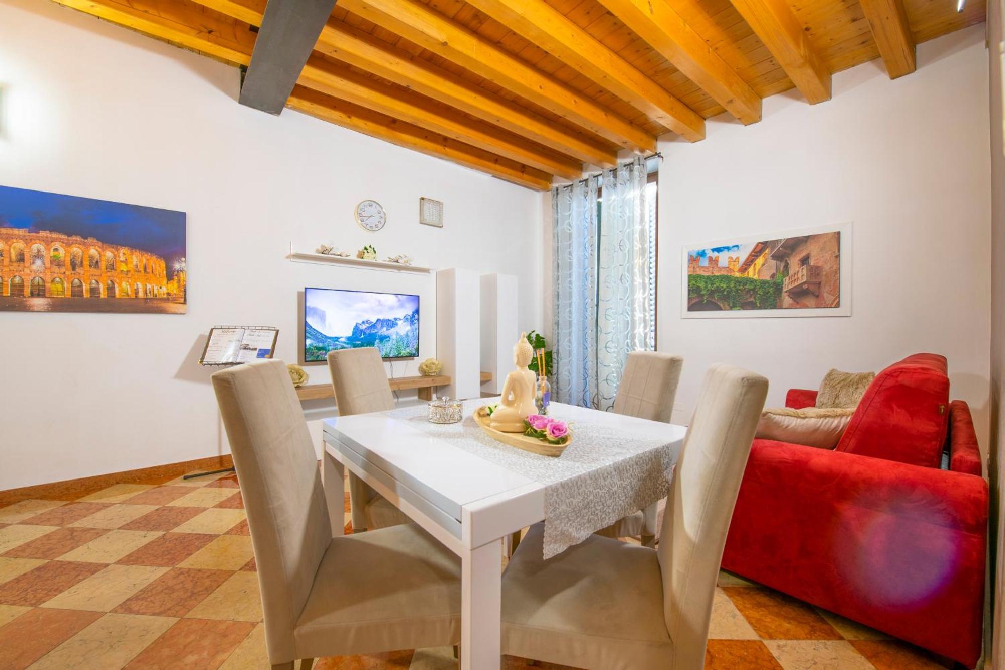 Palace Home Mazzini Verona Center Zewnętrze zdjęcie